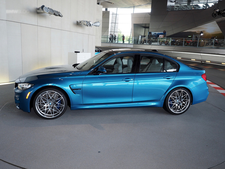 4x llantas 18'' 5x120 entre otras cosas a BMW 2 3 4 E88 F20 F22 E90 F30 F32 - B5167